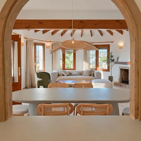 Bajo El Sol Moraira Villa