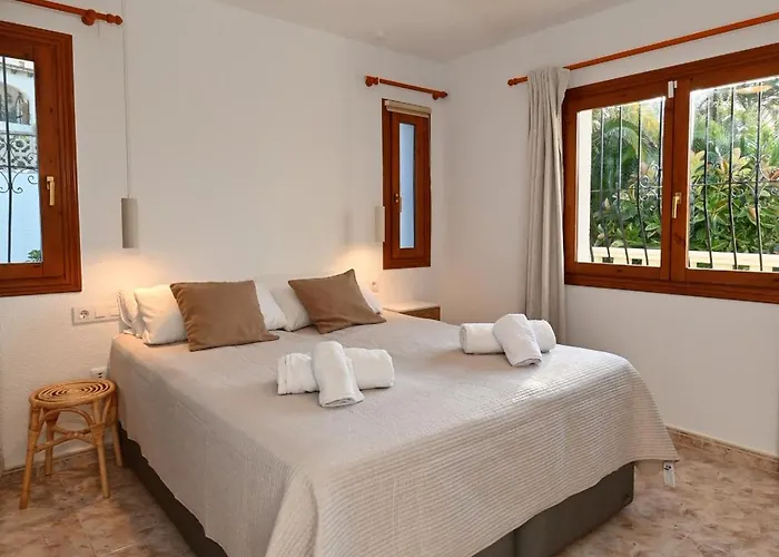 Bajo El Sol Moraira Villa *